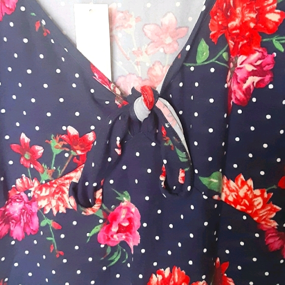 NWT E.L.H. STUDIO Tie Front Floral Dot Top - Picture 3 of 5